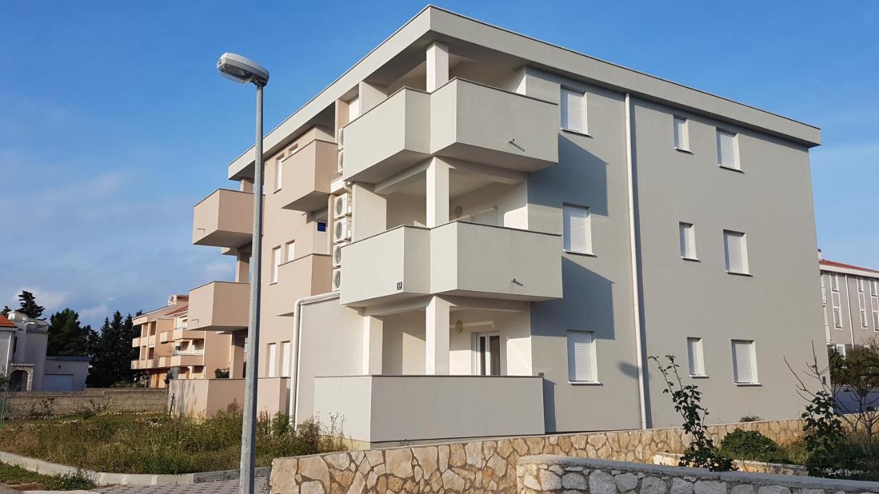 Apartment Dream Novalja Exterior photo