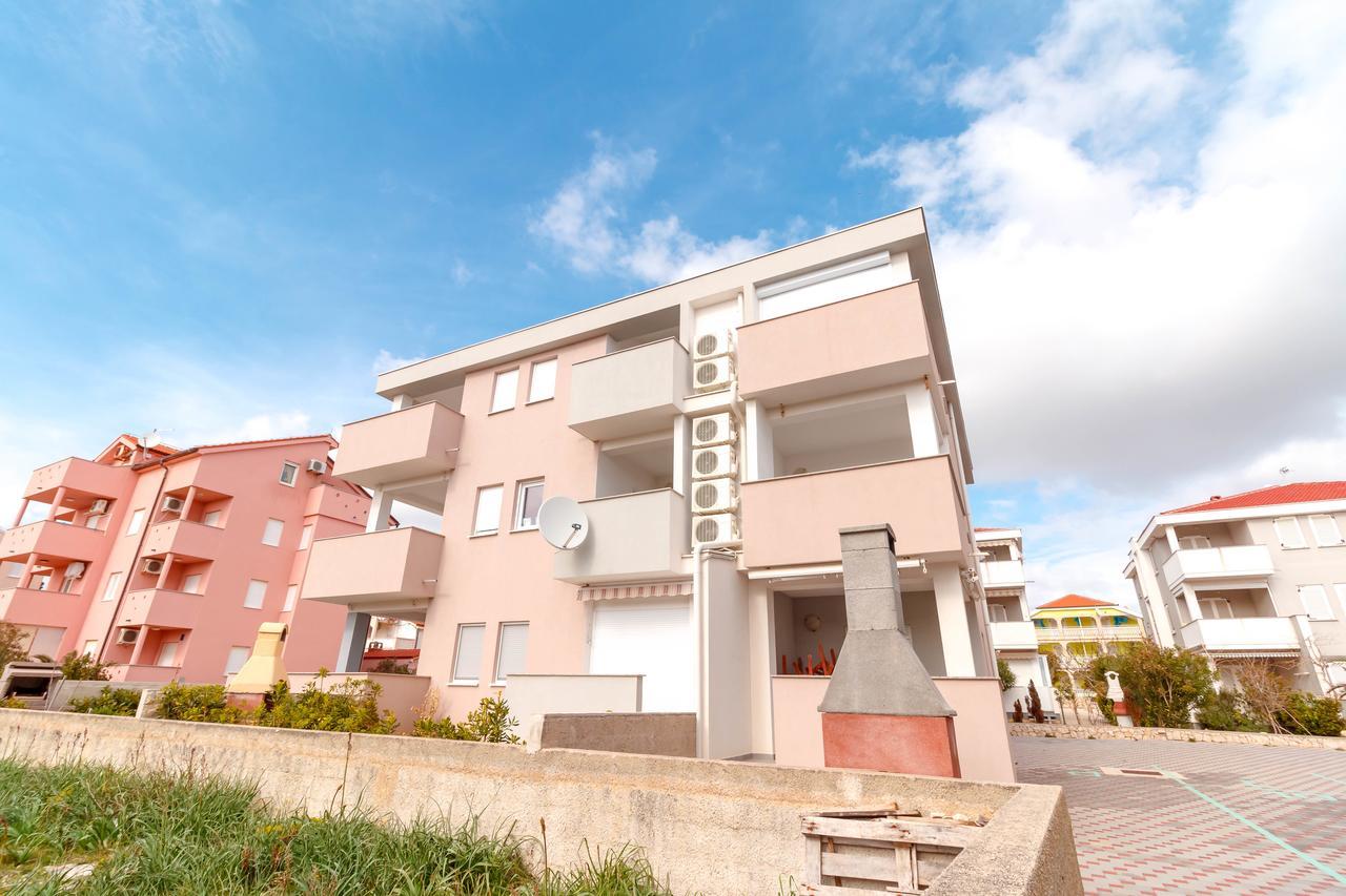 Apartment Dream Novalja Exterior photo